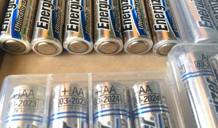 劲量L91/AA/FR6 1.5V 5号圆柱锂/硫化铁一次电池实拍图